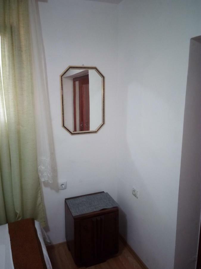 Apartment & Rooms Aleksandar Golubac Exterior photo